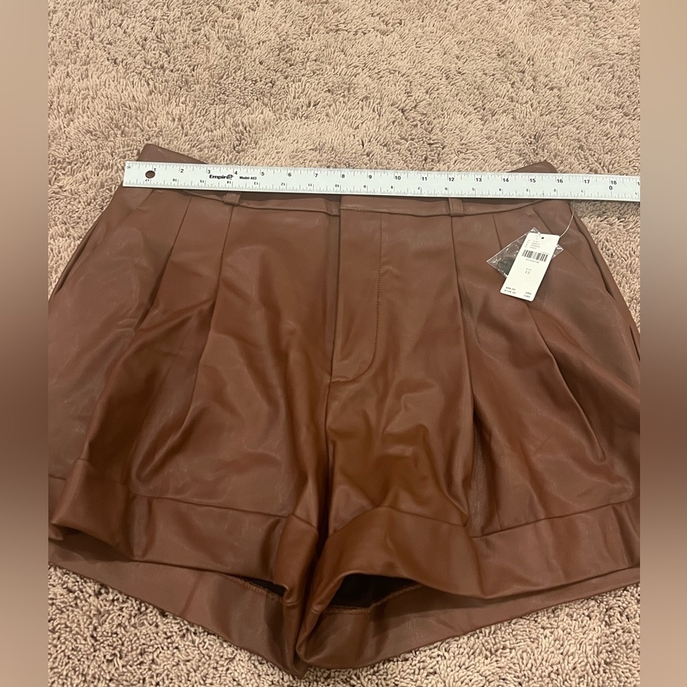 NWT new 12 Anthropologie Maeve faux leather cuffed shorts chocolate brown - Picture 13 of 15